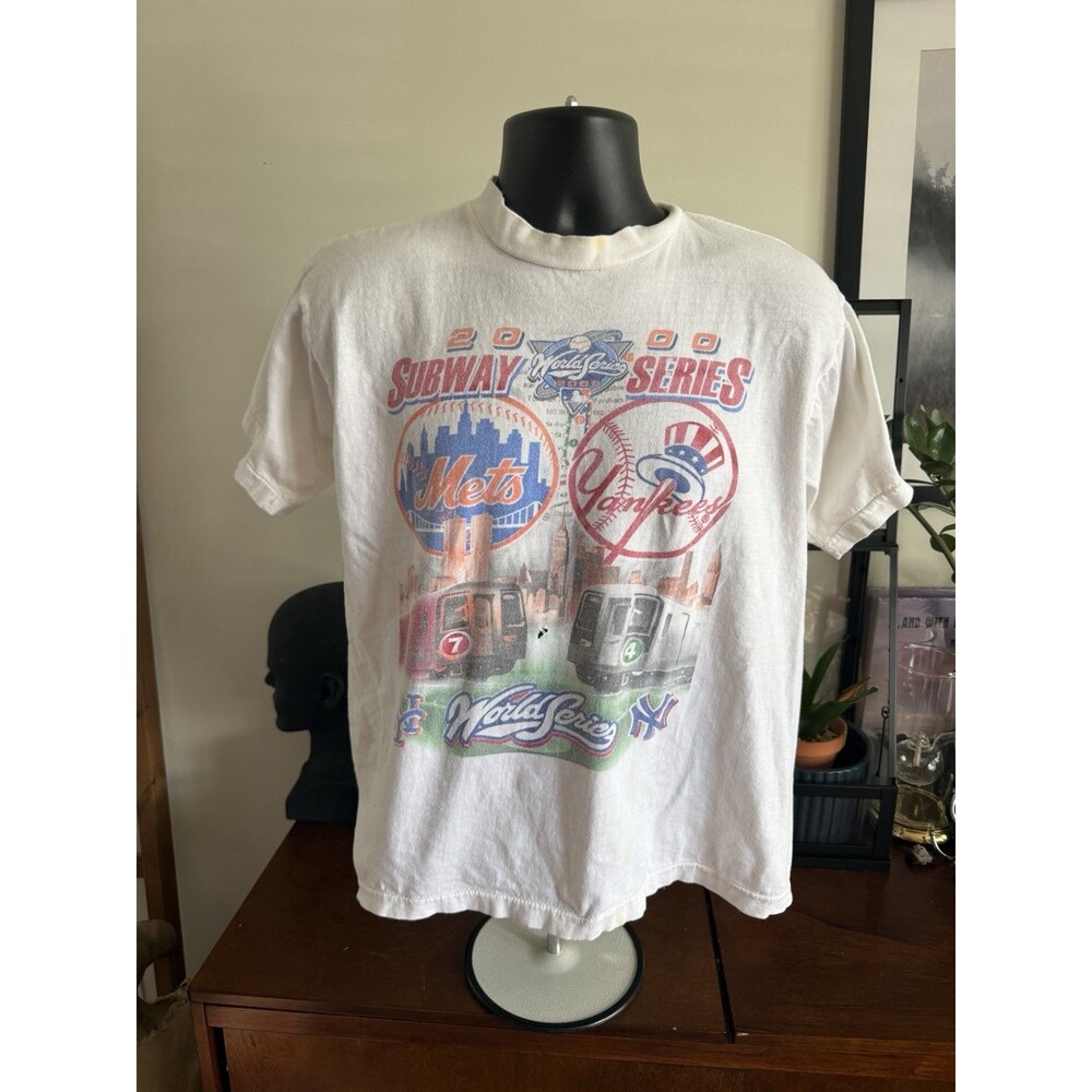 Vintage Yankees Mets Subway World Series 2000 White T-Shirt Size M Distressed